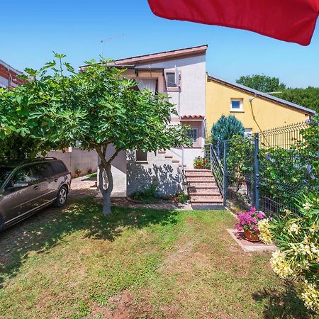 1 Bedroom Beautiful Apartment In Betiga Барбарига Экстерьер фото