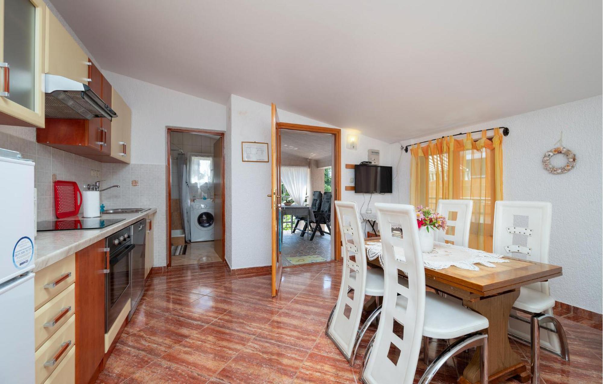 1 Bedroom Beautiful Apartment In Betiga Барбарига Экстерьер фото