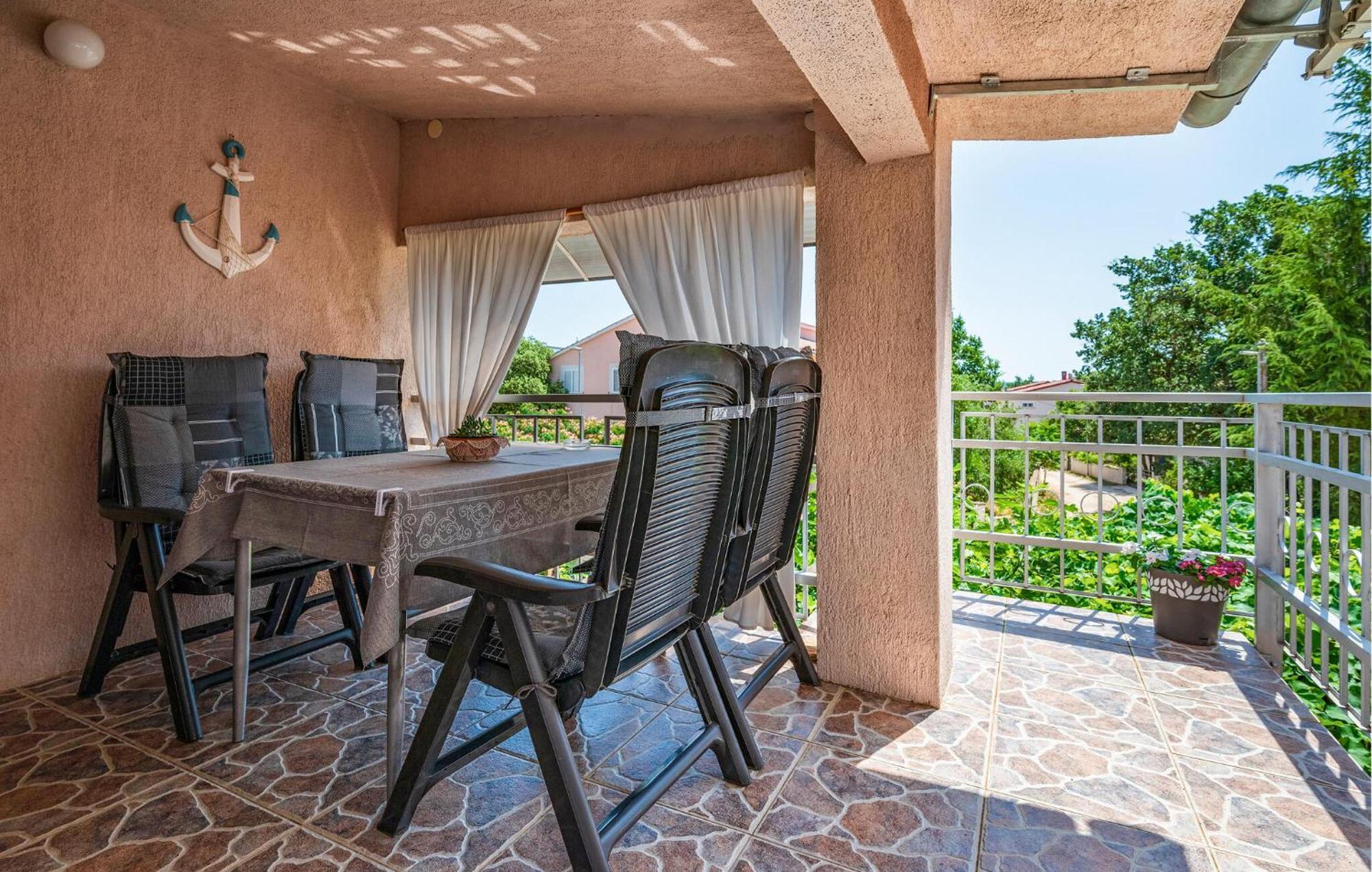 1 Bedroom Beautiful Apartment In Betiga Барбарига Экстерьер фото